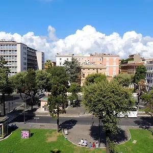 Il Sole Konukevi