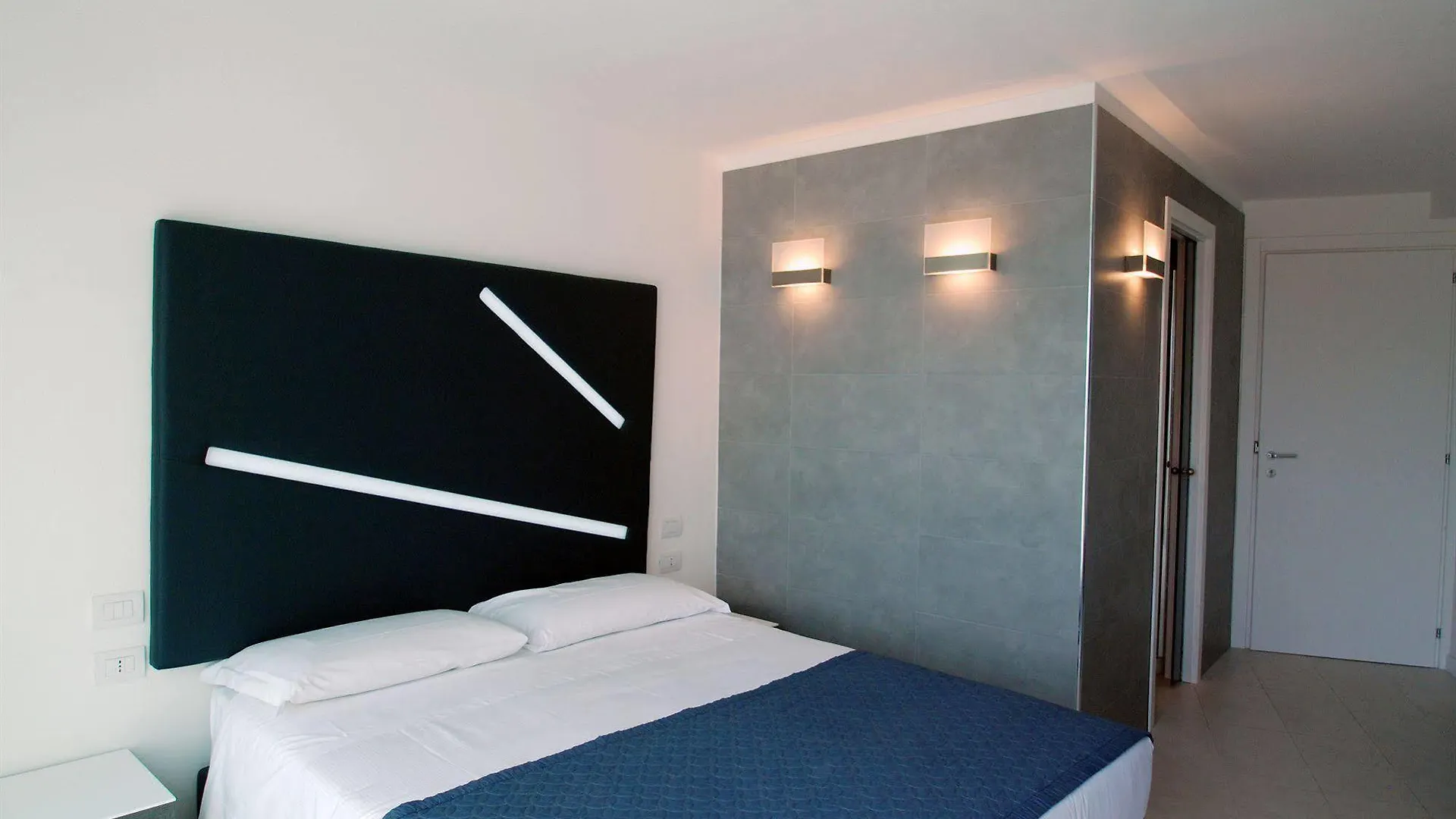 Lungotevere Suite Rome Italy